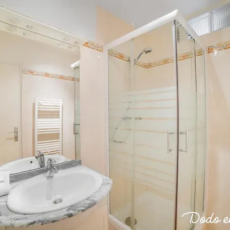 Adorable Studio With Ac And Balcony - Dodo Et Tartine Apartment *